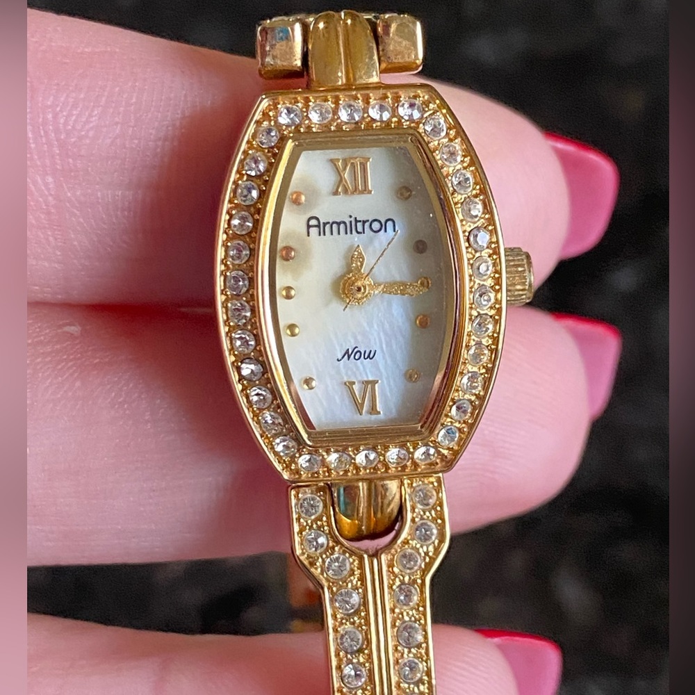 Vintage Amitron Now gold tone watch